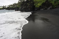 2926-black-sand-beach-maui